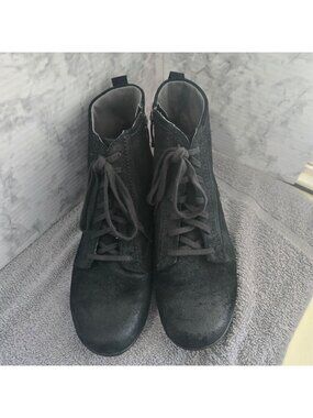 Dansko Fergie Lace-Up Bootie Womens Sz (EU 40 / US 9.5)